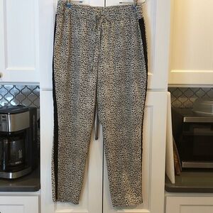 Apt. 9 Women’s Animal Print Drawstring Jogger Pants Tuxedo Stripe Petite Large